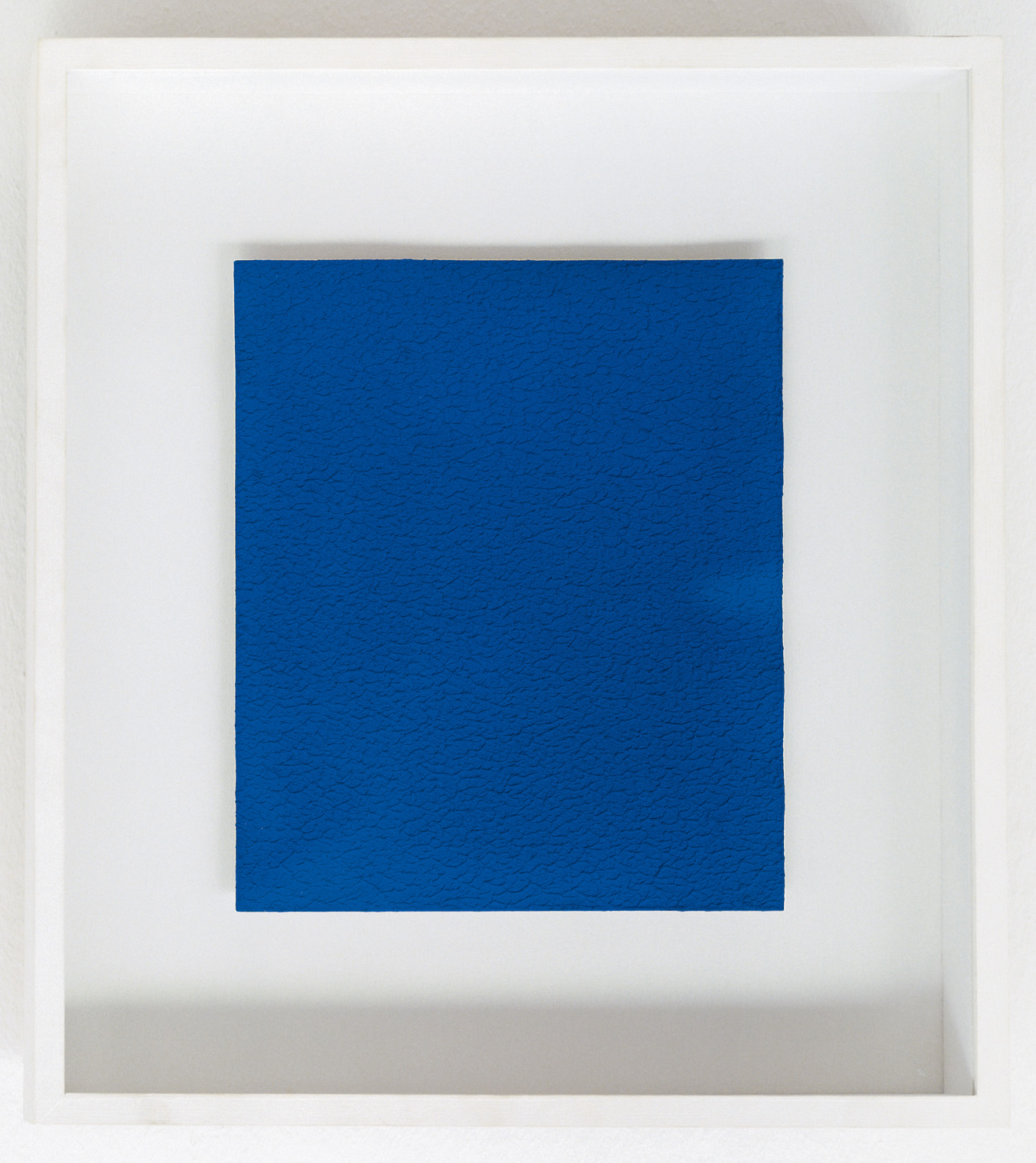 Yves Klein, Monochromes blaues Bild »IKB 146-148«, 1959 Foto: Philipp Schönborn, München