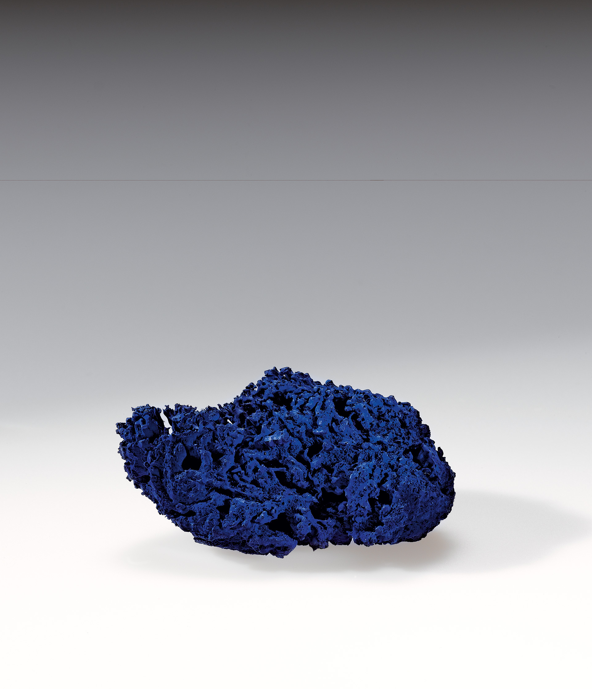 Yves Klein, Schwammplastik, 1961 Foto: Baschang & Herrmann, München